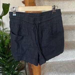 Athleta 100% linen Black Women's Cargo Shorts